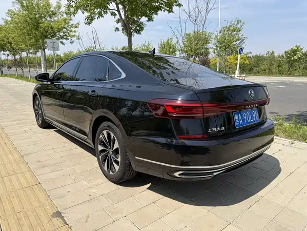 Volkswagen Passat 2023