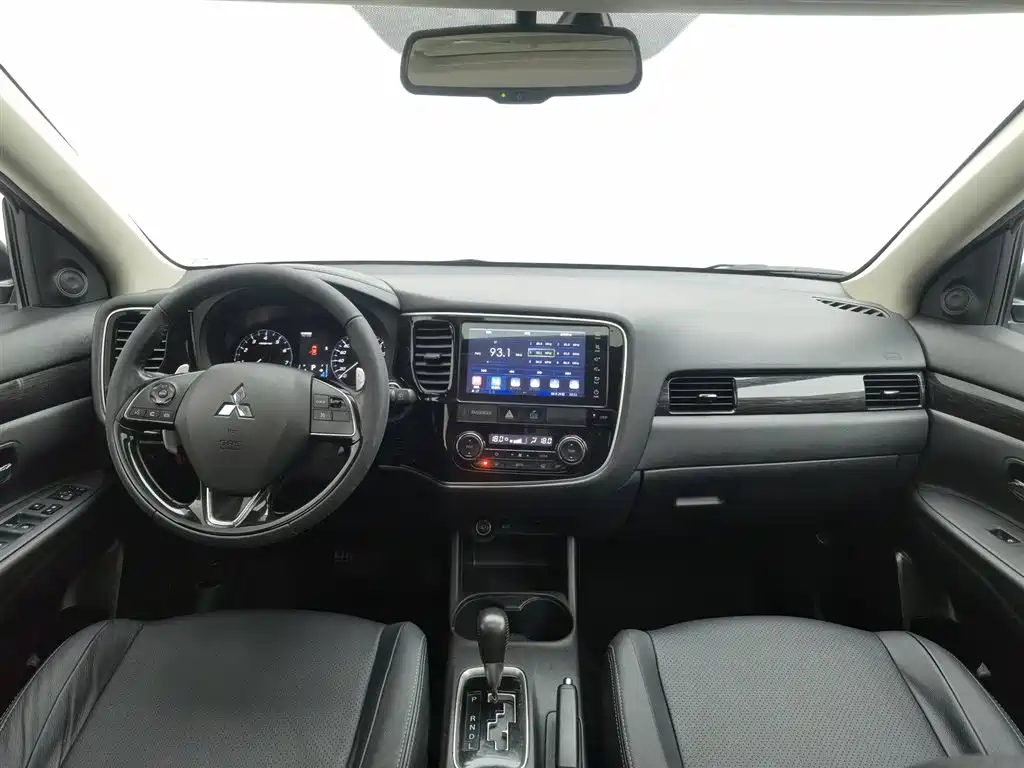 Mitsubishi Outlander 2017