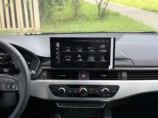 Audi A4L 2021