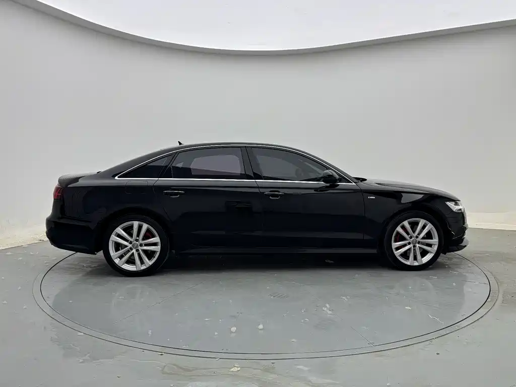 Audi A6L 2018 — фото 9