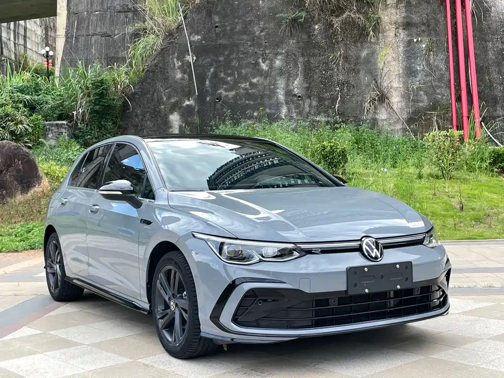 Volkswagen Golf 2022