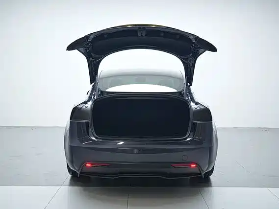 Tesla Model 3 2025 — фото 4