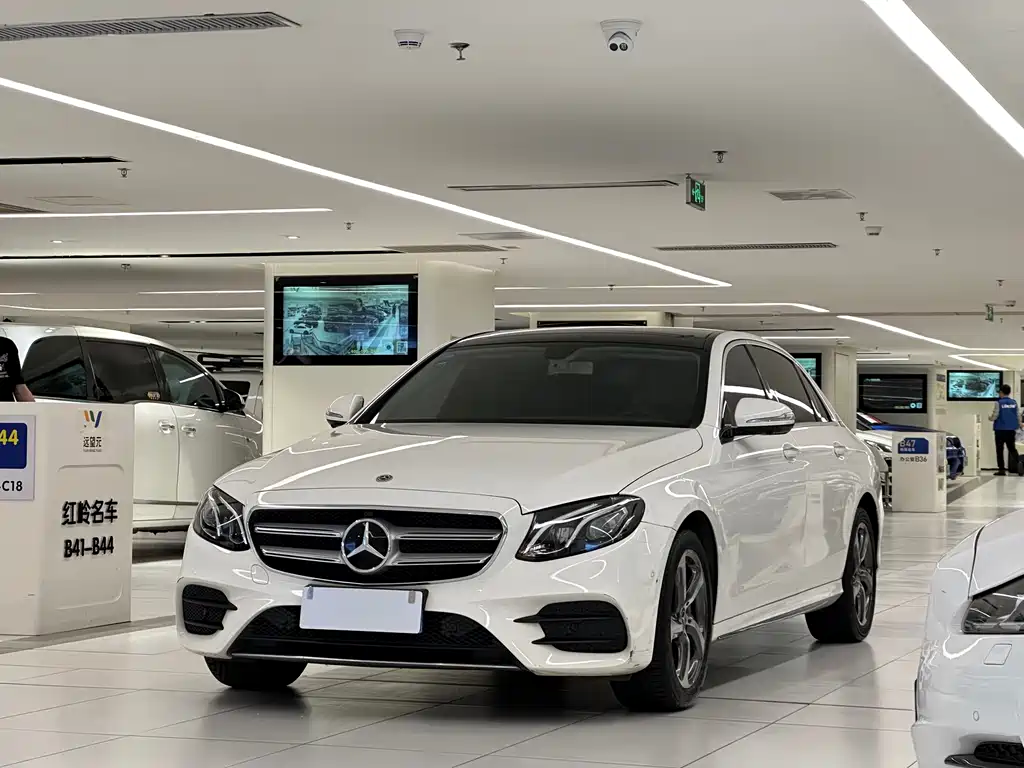 Mercedes-Benz E-Class 2019 — фото 1