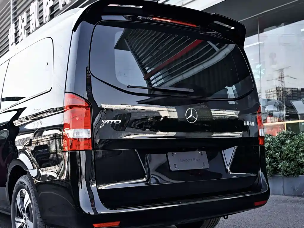 Mercedes-Benz Vito 2025 — фото 4