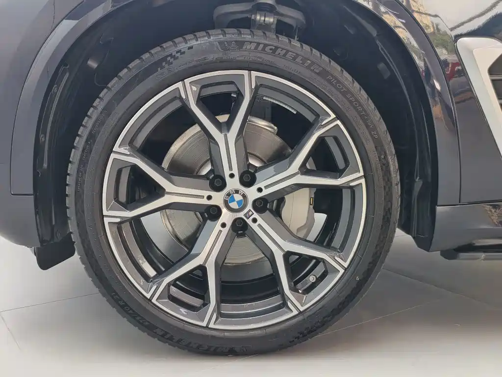 BMW X5 2024 — фото 18