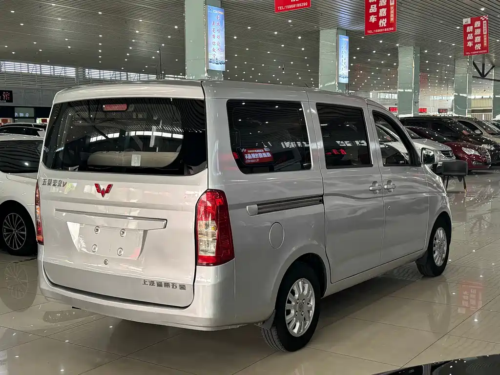 Wuling Rongguang V 2015 — фото 3