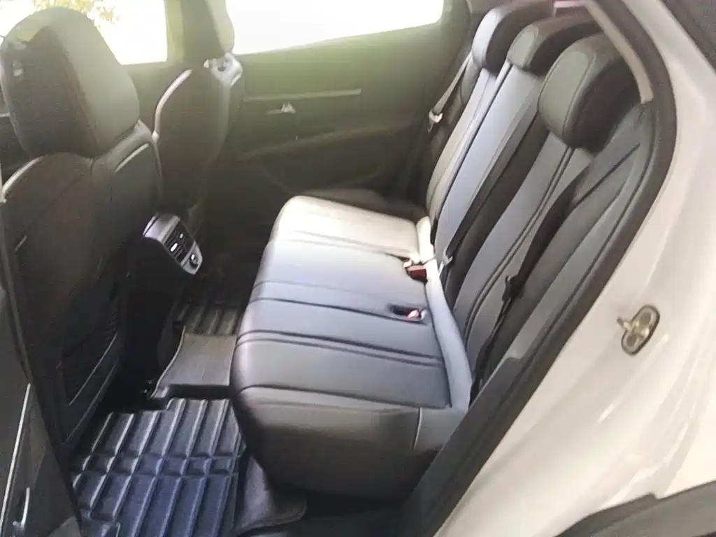 Peugeot 4008 2018 — фото 17