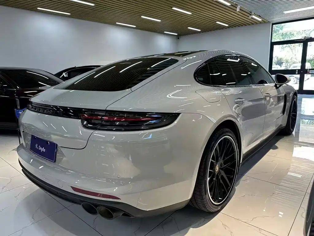 Porsche Panamera 2019 — фото 4