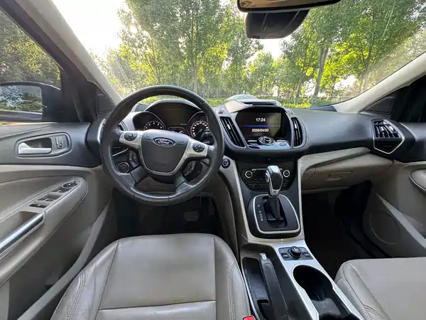 Ford Kuga 2013