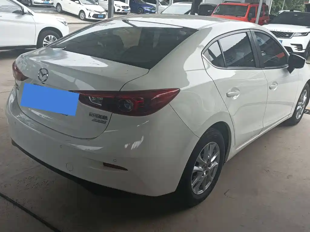 Mazda 3 Axela 2019 — фото 14