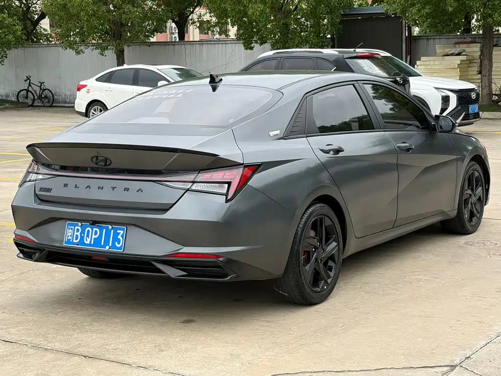 Hyundai Elantra 2022 — фото 4
