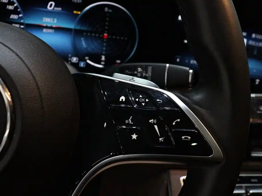 Mercedes-Benz E-Class 2023 — фото 15