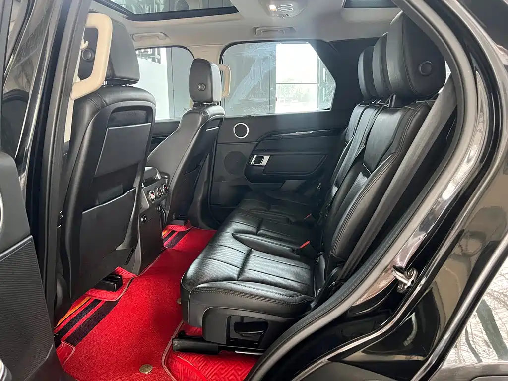 Land Rover Discovery 2020 — фото 28