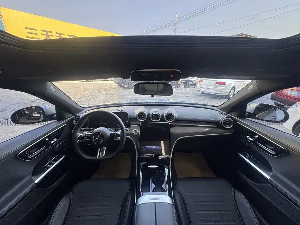 Mercedes-Benz C-Class 2023 — фото 8