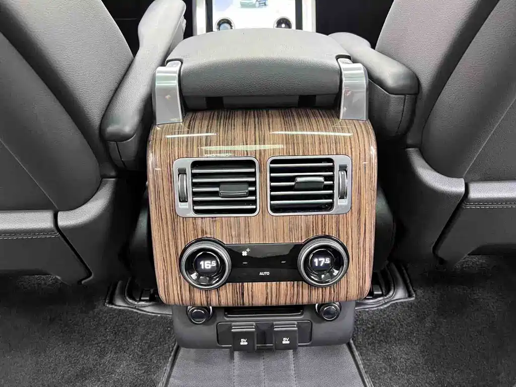 Land Rover Range Rover 2019 — фото 12