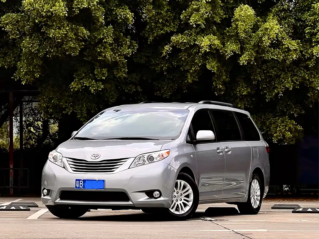 Toyota Sienna 2018