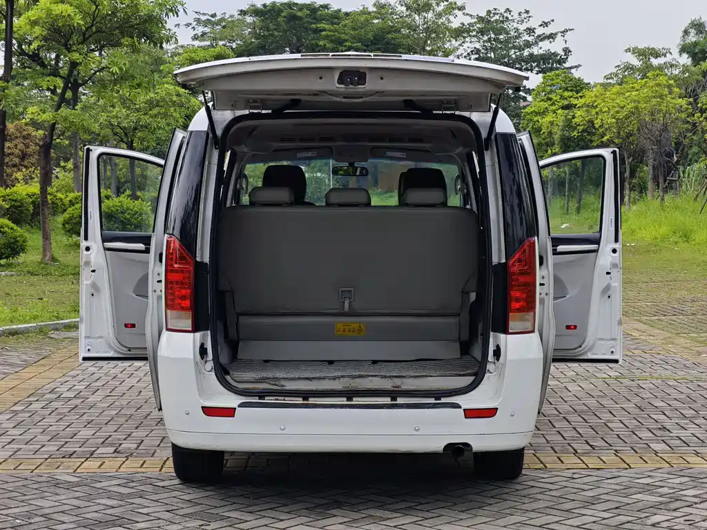 JAC Refine M5 2014 — фото 12