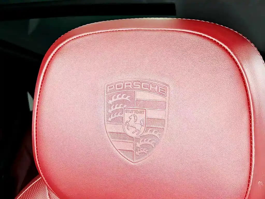 Porsche Cayenne 2022 — фото 19