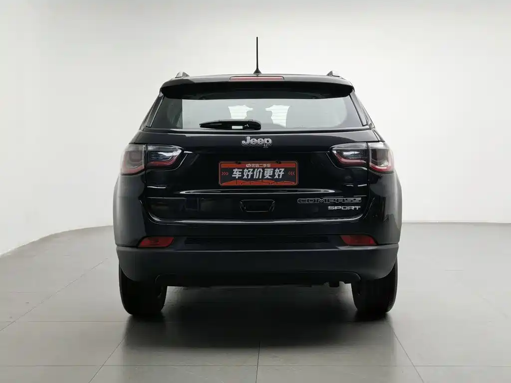 Jeep Compass 2017 — фото 4