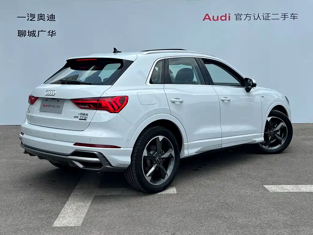 Audi Q3 2023 — фото 4