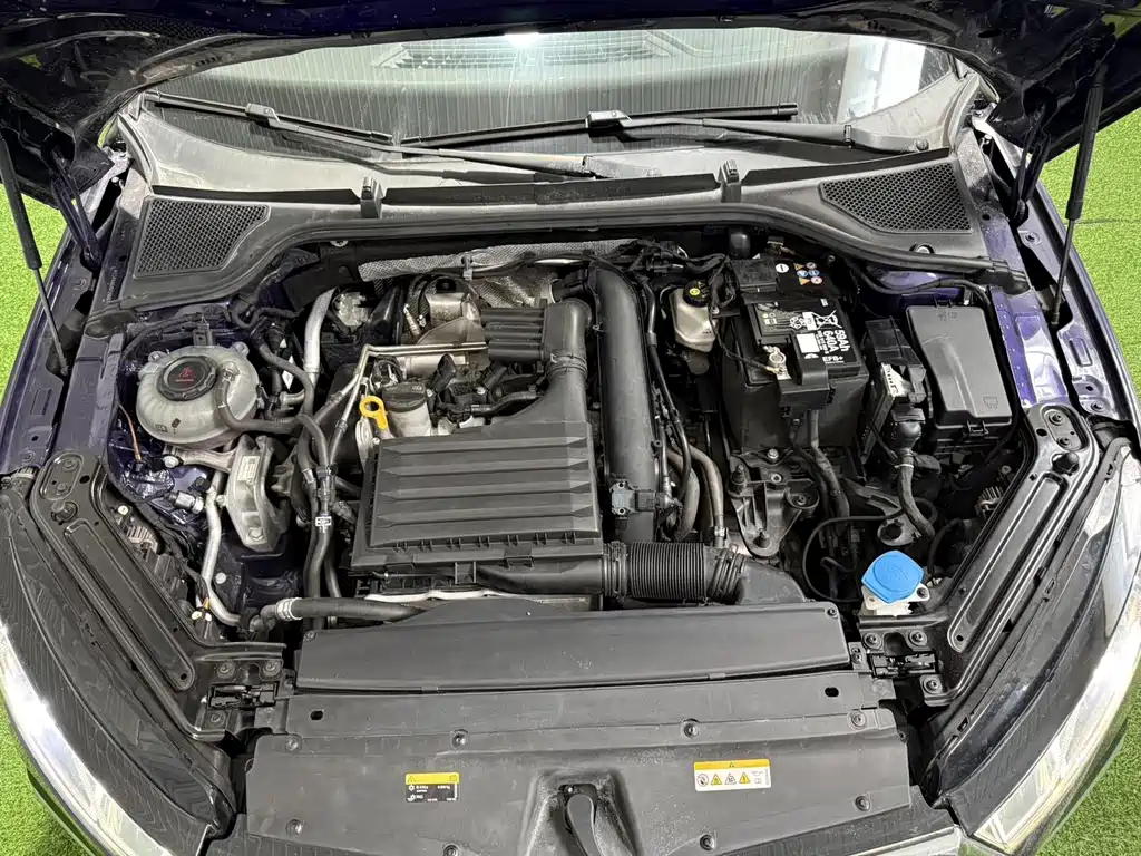 Skoda Octavia 2022 — фото 16
