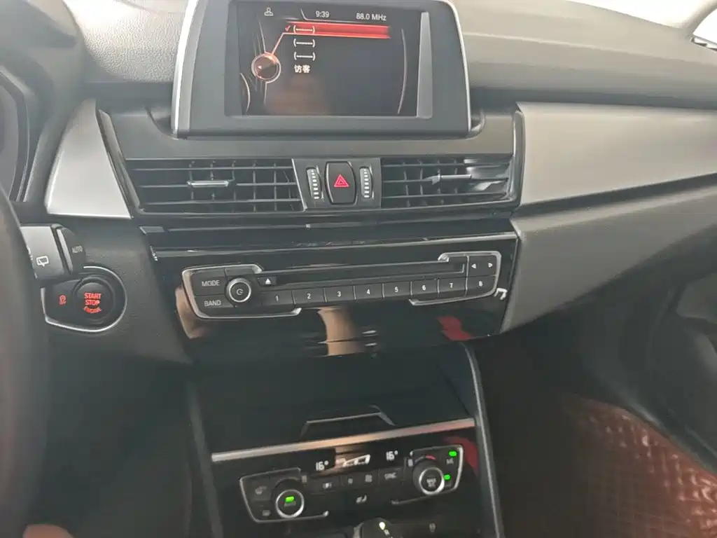 BMW 2 Series Gran Tourer 2015 — фото 20
