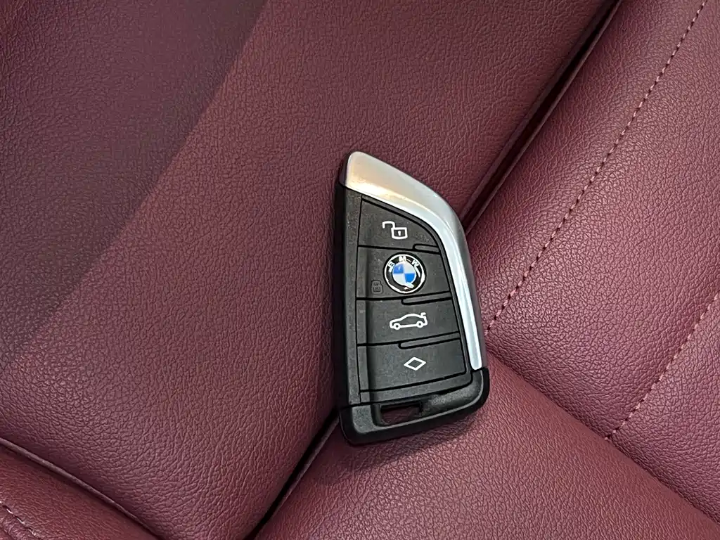BMW 3 Series 2020 — фото 26