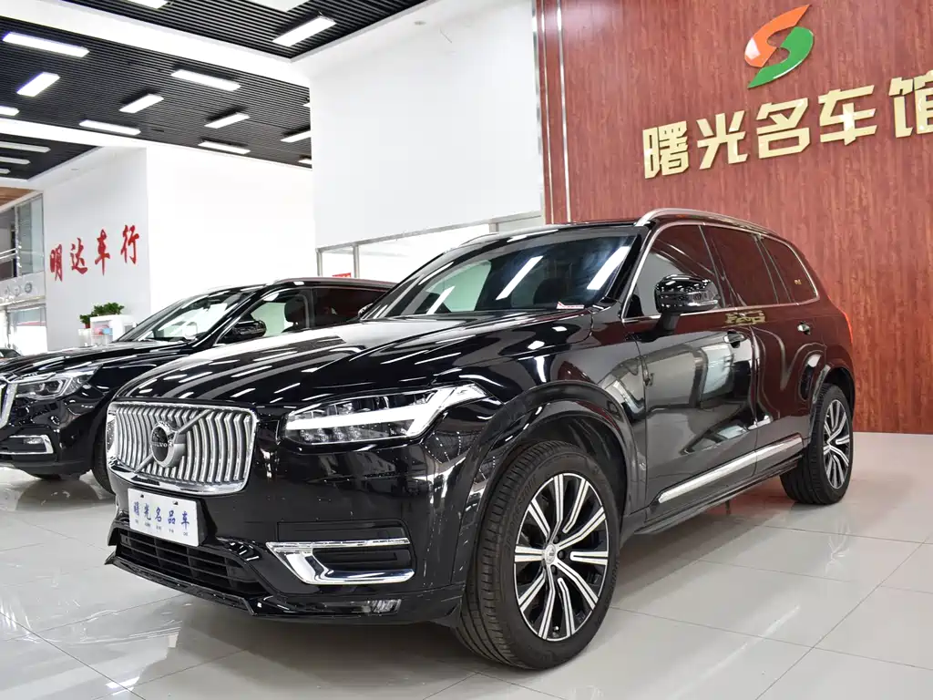 Volvo XC90 2021 — фото 1