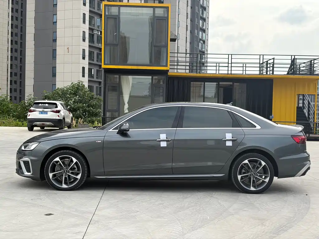Audi A4L 2022