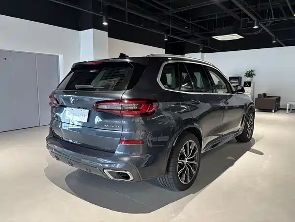 BMW X5 2021