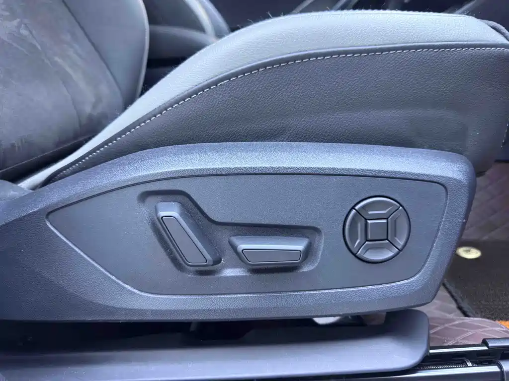 Audi Q3 2022 — фото 19