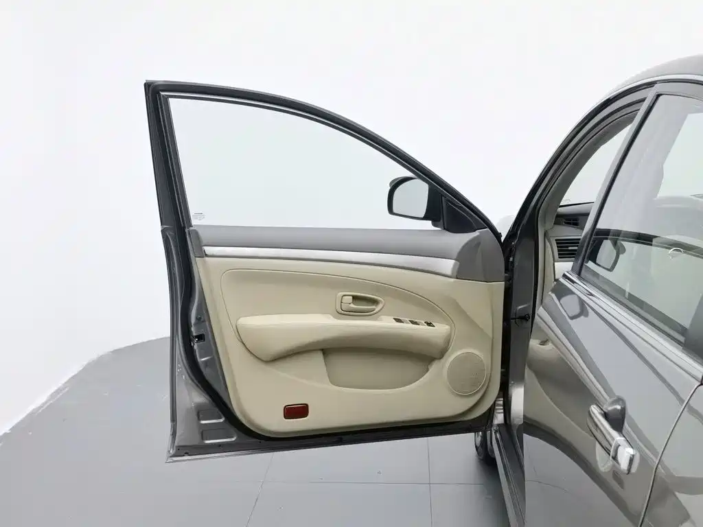 Nissan Sylphy 2014 — фото 8