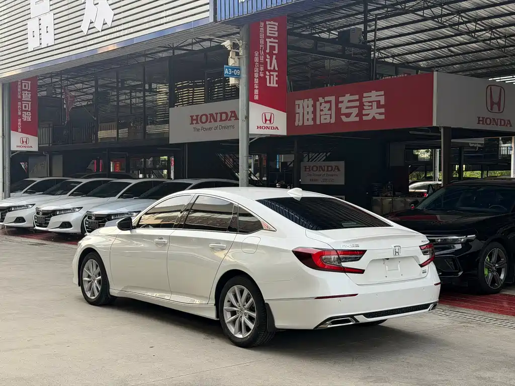 Honda Accord 2023 — фото 9