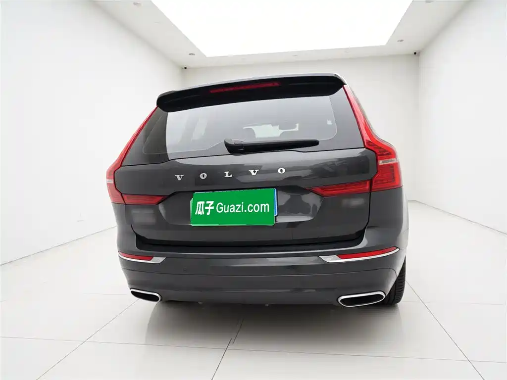 Volvo XC60 2021 — фото 3