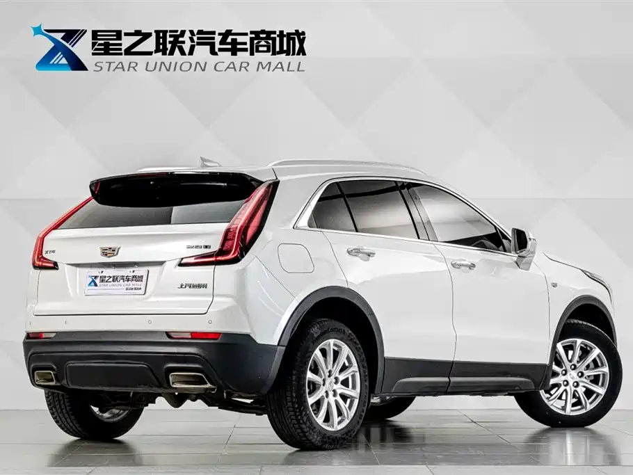 Cadillac XT4 2020 — фото 6