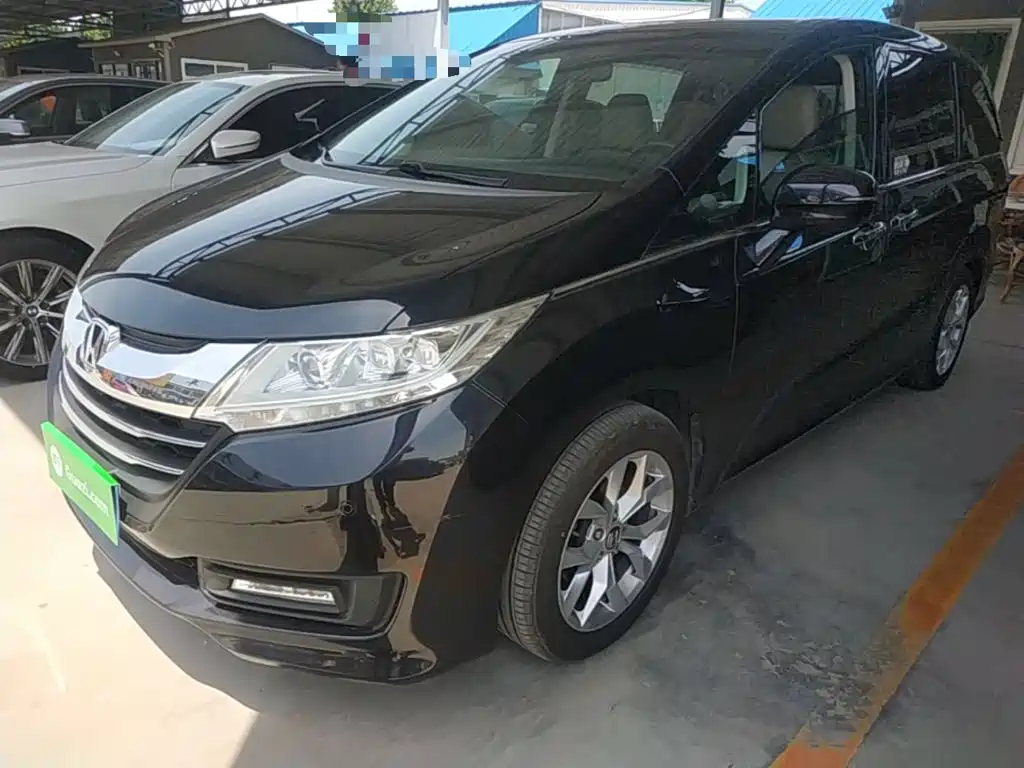 Honda Odyssey 2016 — фото 2