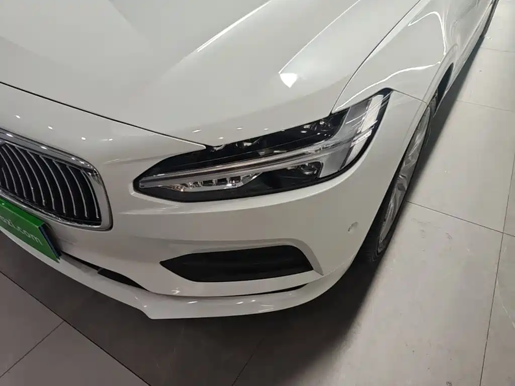 Volvo S90 2017 — фото 24