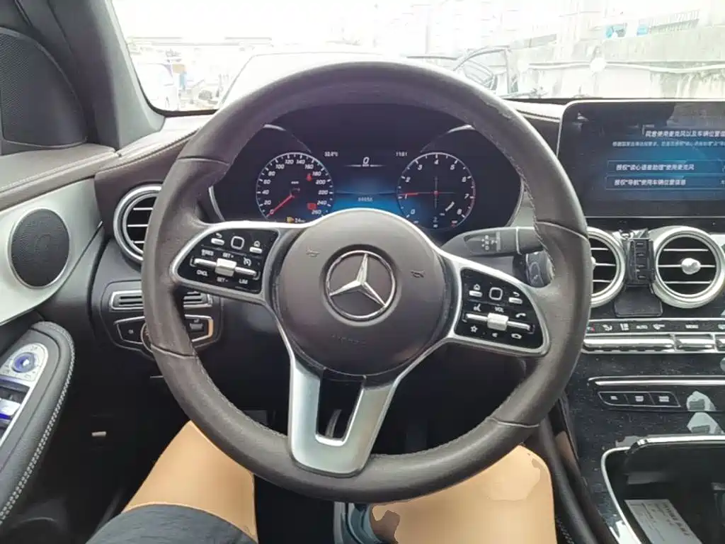 Mercedes-Benz GLC 2021 — фото 11