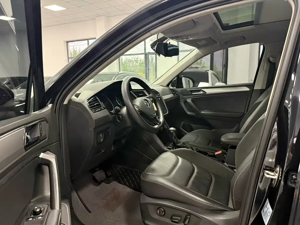 Volkswagen Tiguan L 2020