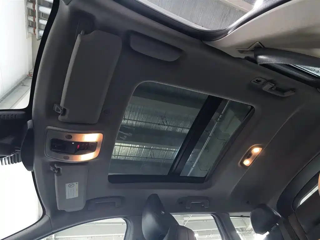 Volvo XC60 2015 — фото 14