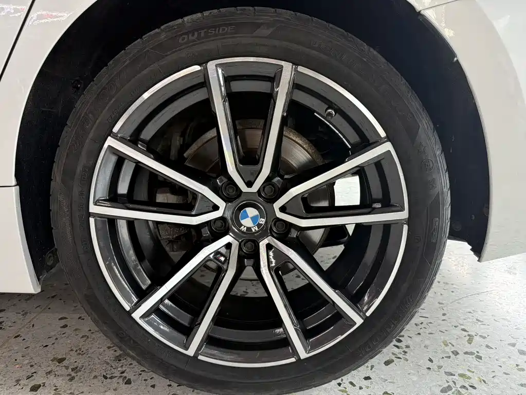 BMW 3 Series 2023
