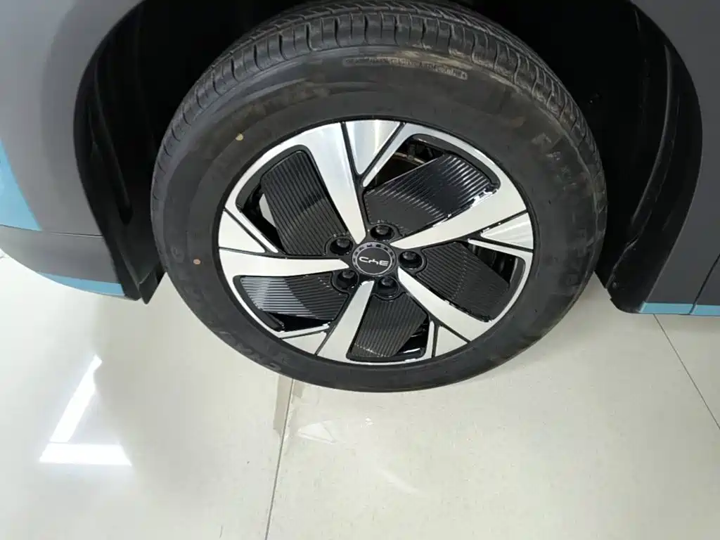 BYD Sealion 05 EV 2025 — фото 23