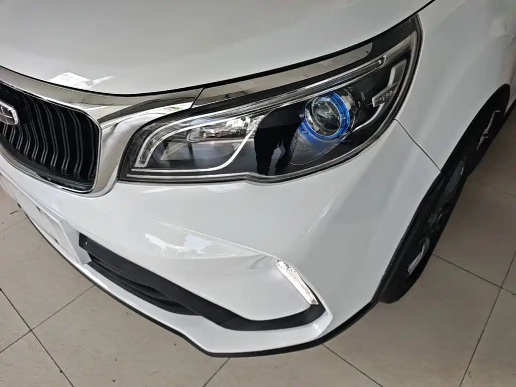 Geely Vision X3 2021 — фото 24