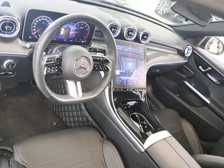 Mercedes-Benz C-Class 2023 — фото 9