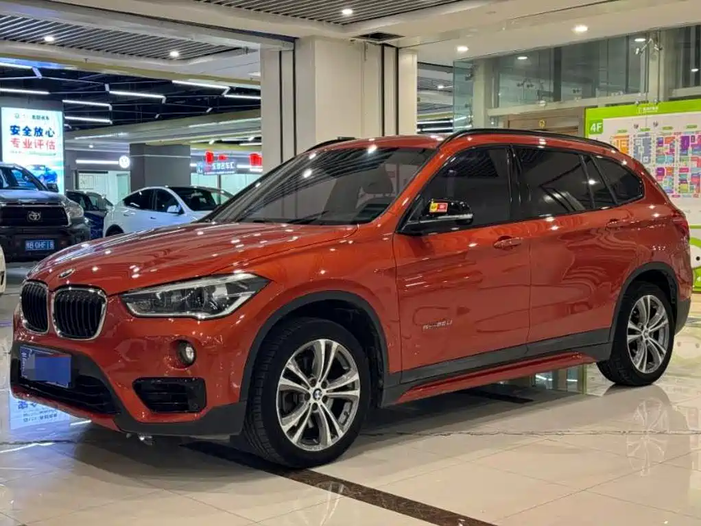 BMW X1 2017 — фото 1