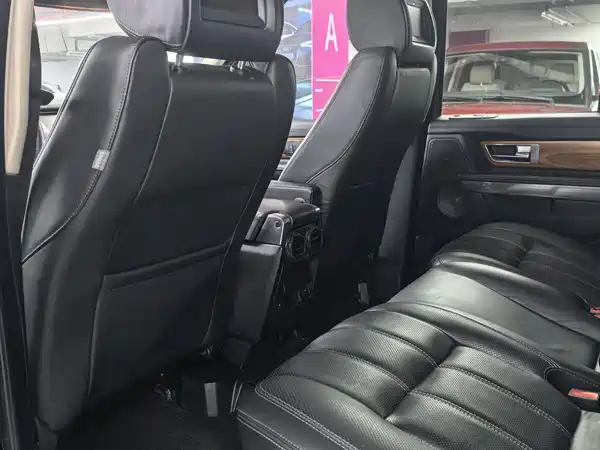Land Rover Range Rover Sport 2011