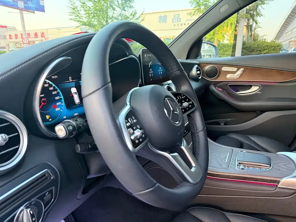 Mercedes-Benz GLC 2020 — фото 14