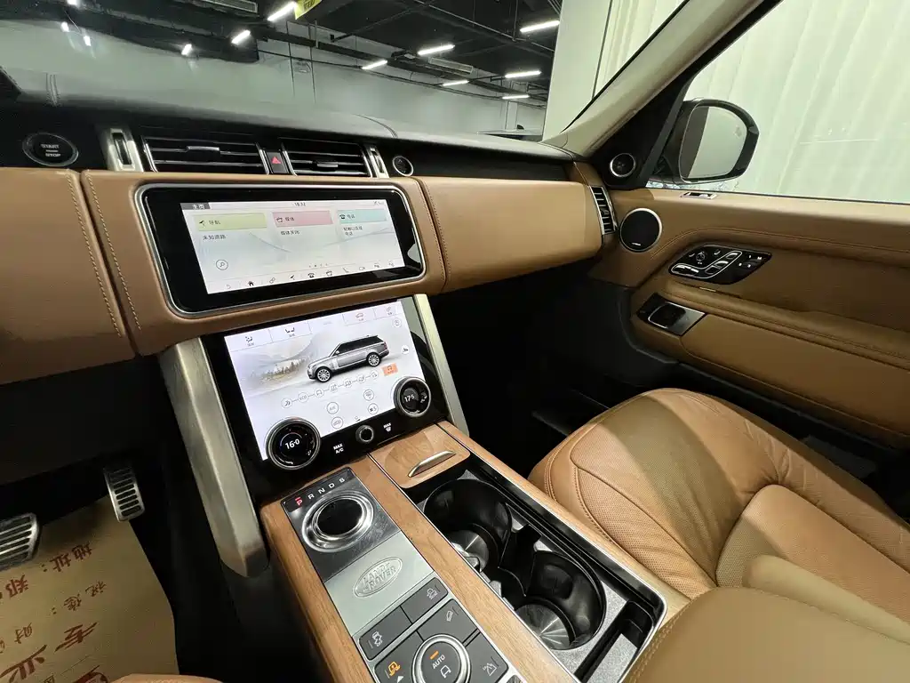 Land Rover Range Rover 2020 — фото 9