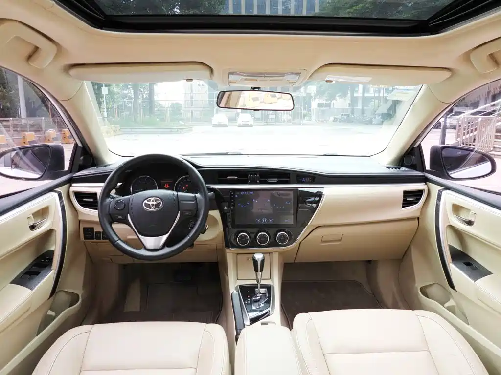 Toyota Corolla 2016 — фото 10