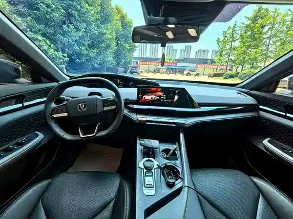 Changan UNI-V 2022